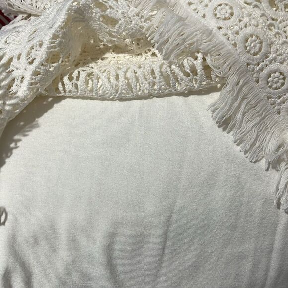 Skye’s the Limit Crocheted Lace Lined Bodice Sleeveless Top Line Bodice Fringed - Picture 8 of 12